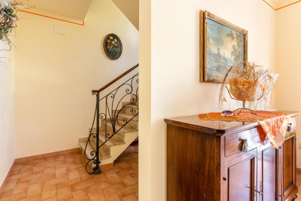 Casolare Dei Fiori - Mughetto Villa Montecarlo Luaran gambar