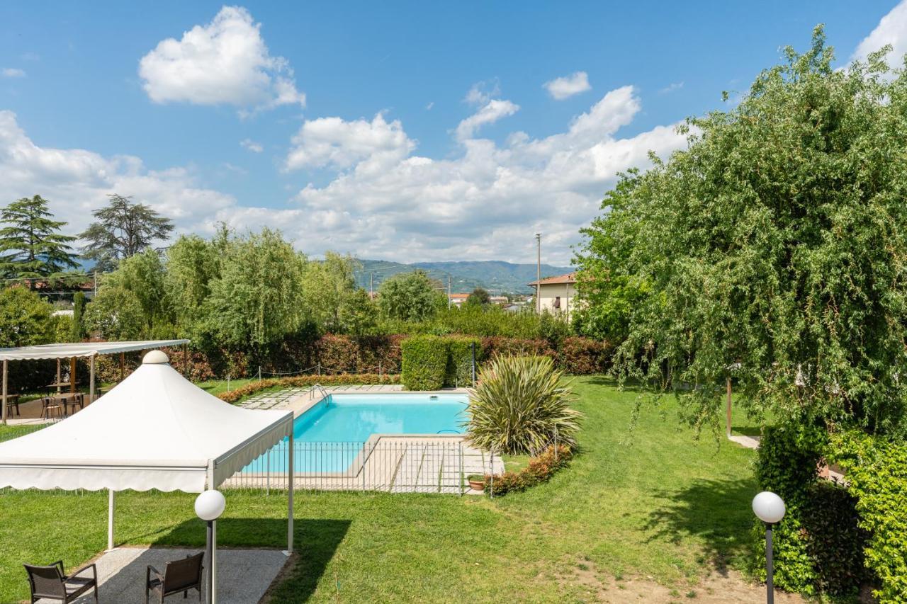 Casolare Dei Fiori - Mughetto Villa Montecarlo Luaran gambar